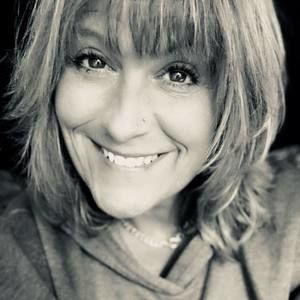 Meet your Posher, Gina